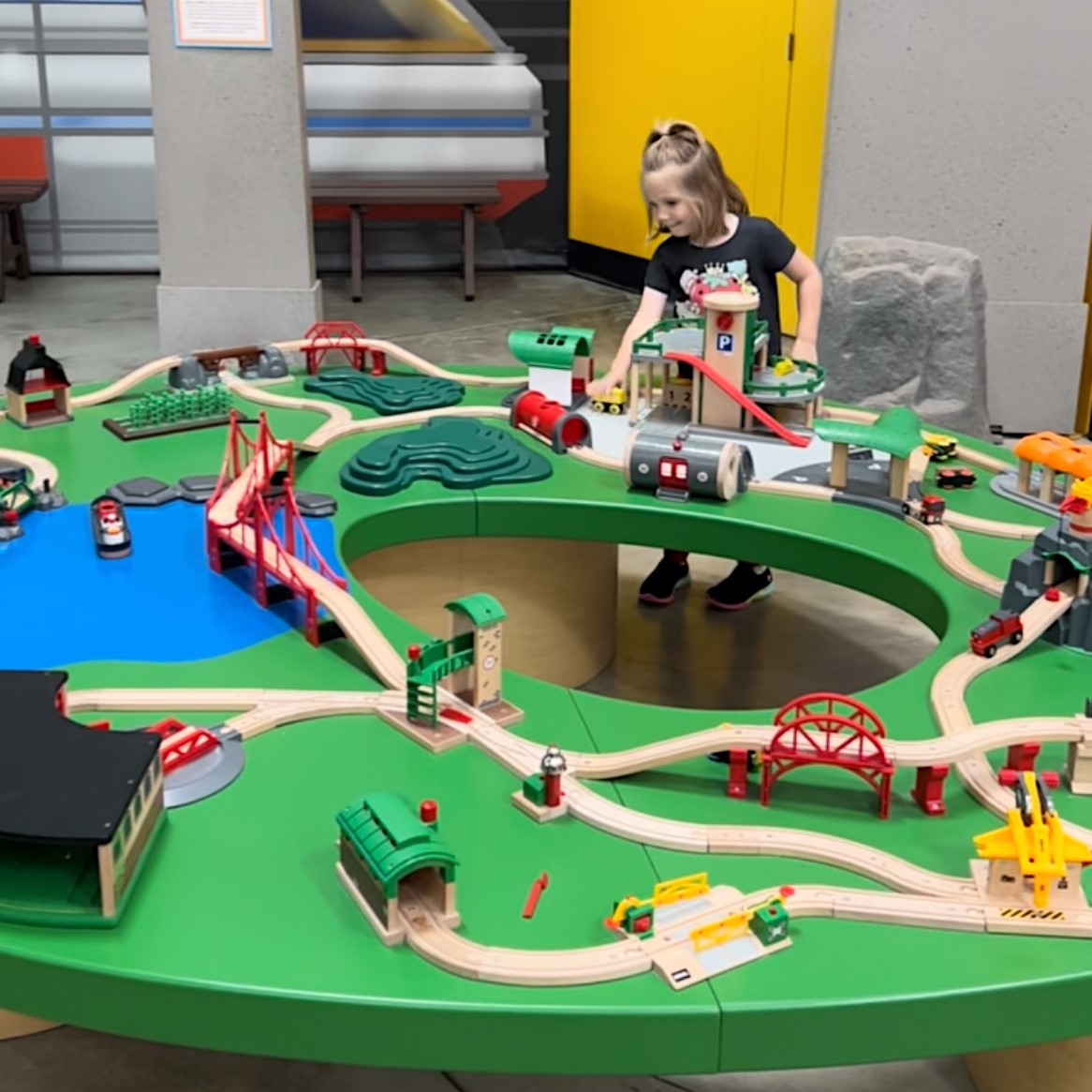 Trains Train Play Table Discovery Cube