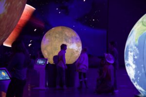 Visit Discovery Cube - Discovery Cube